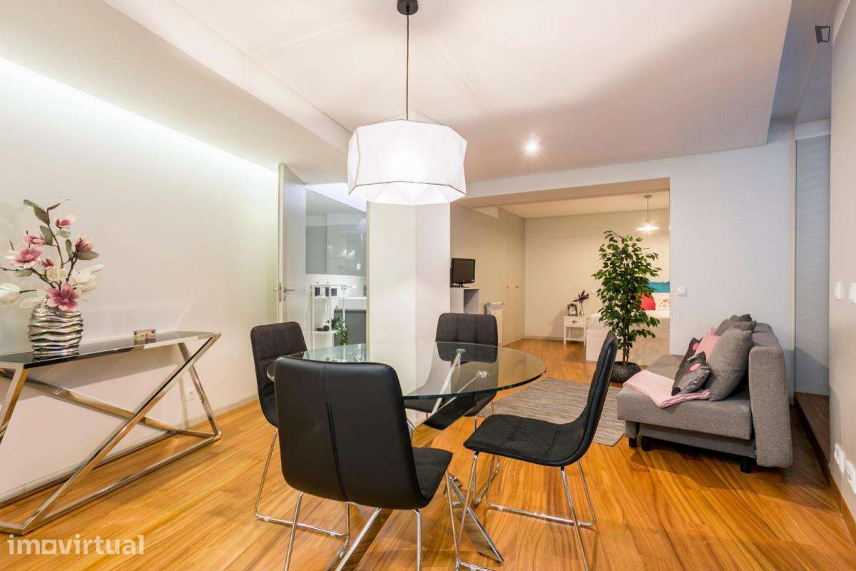 Apartamento com 1 quartos - localizado em Santo Ildefonso Porto - Grande imagem: 5/9