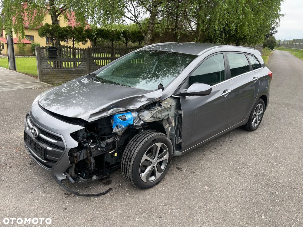 Hyundai i30 i30cw 1.4 CRDi Trend - 3