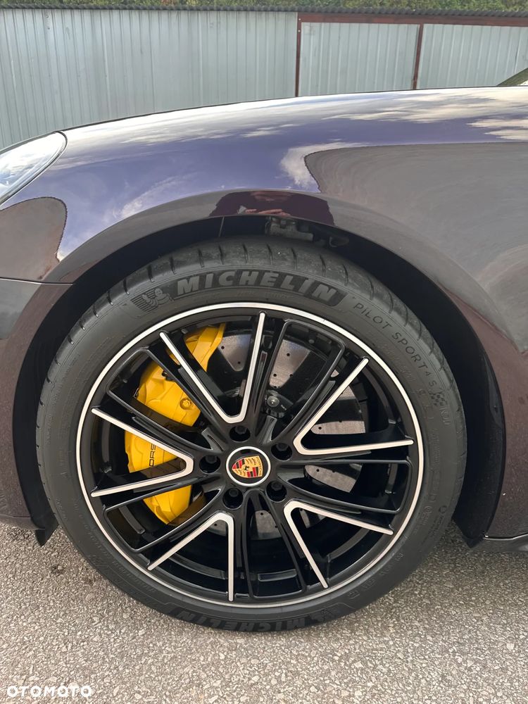 Porsche Panamera Turbo S Sport Turismo - 29