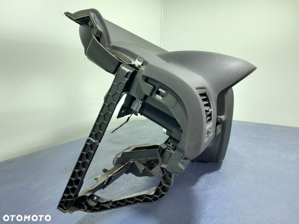 VW GOLF V DESKA ROZDZIELCZA KONSOLA KOKPIT EU - 5