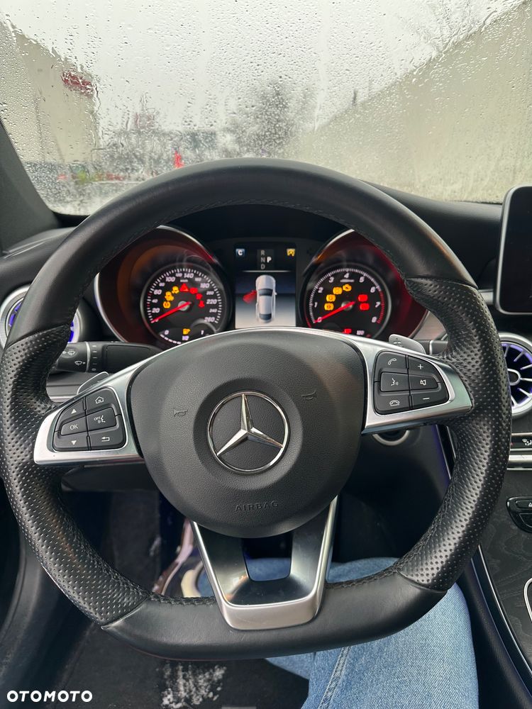 Mercedes-Benz Klasa C 300 9G-TRONIC - 8
