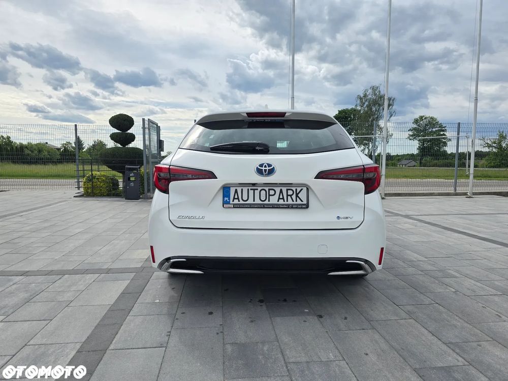 Toyota Corolla 1.8 Hybrid Comfort - 16
