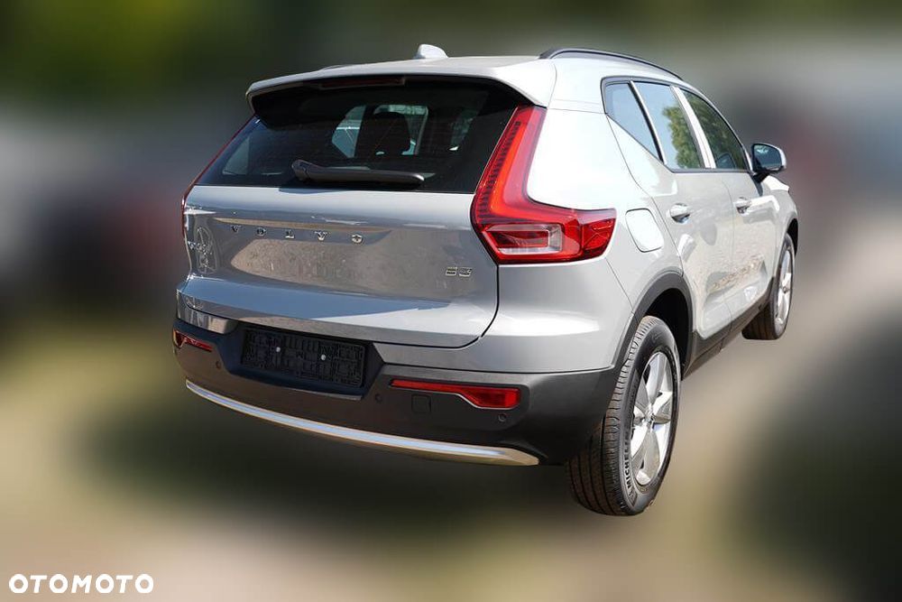 Volvo XC 40 B3 Essential - 4