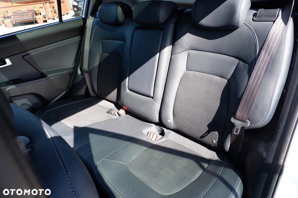Kia Sportage 2.0 CRDI XL AWD - 31