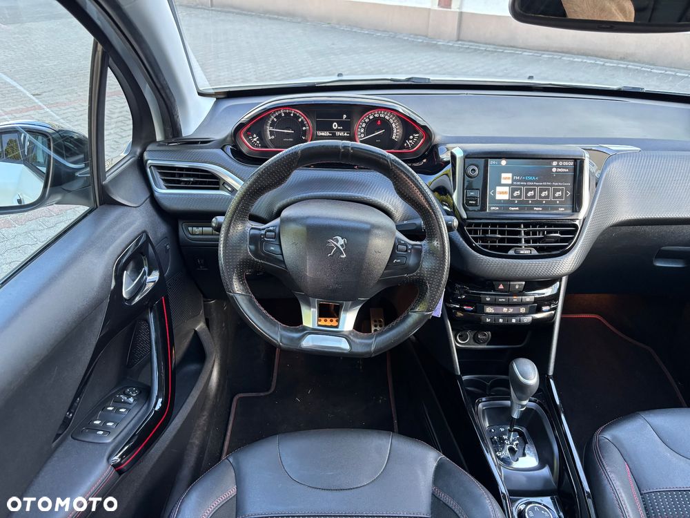 Peugeot 2008 PureTech 110 Stop&Start EAT6 GT-Line Edition - 20
