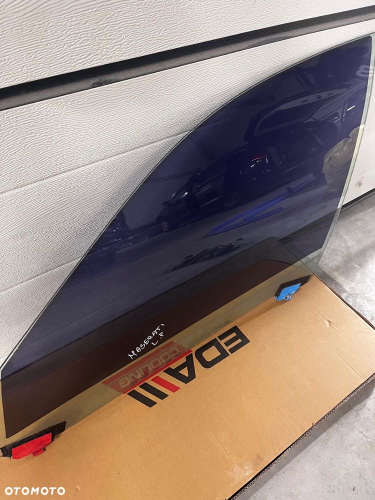 Szyba lewa przednich drzwi Maserati Quatrporte 2009/12 - 3