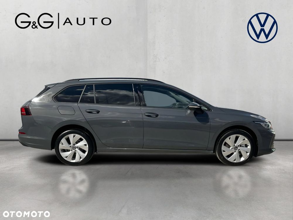Volkswagen Golf - 10