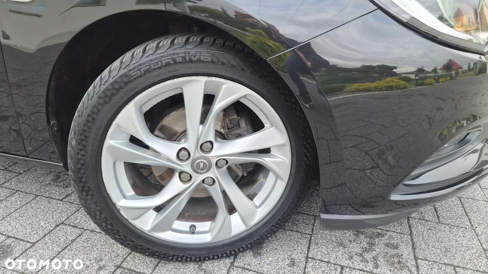 Opel Astra 1.4 Turbo Edition - 32