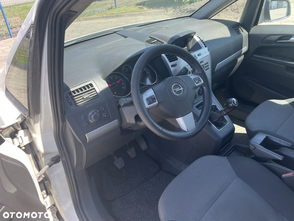 Opel Zafira - 6