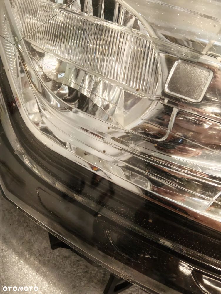 Citroen C5 lift XENON Z LED KOMPLET LAMP PRZEDNICH  9674399580 - 8