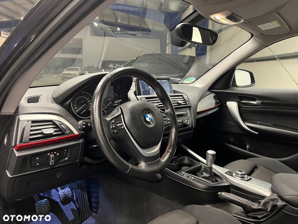 BMW Seria 1 118i Sport Line - 21