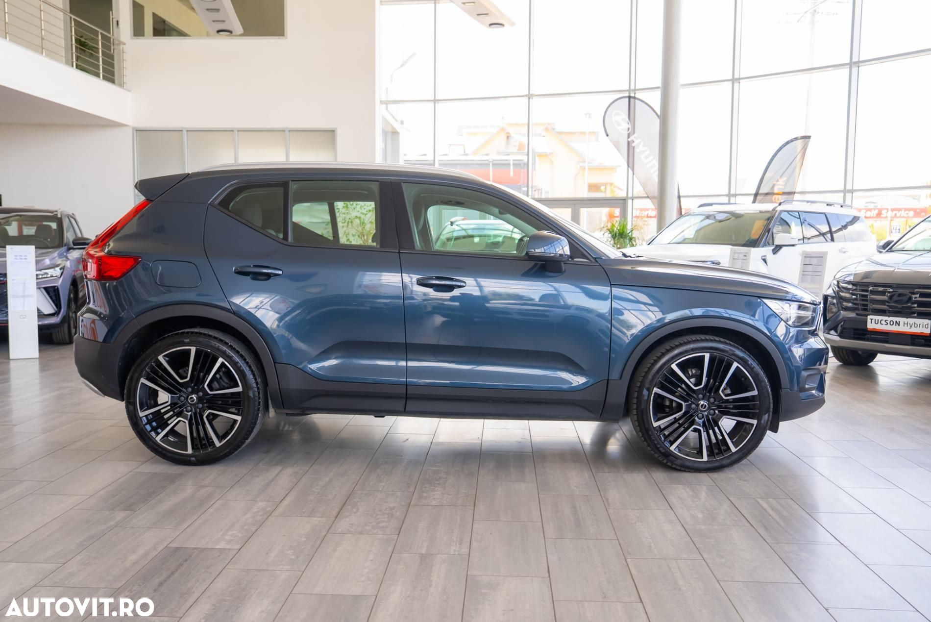 Volvo XC 40 T3 Geartronic Momentum Pro - 11