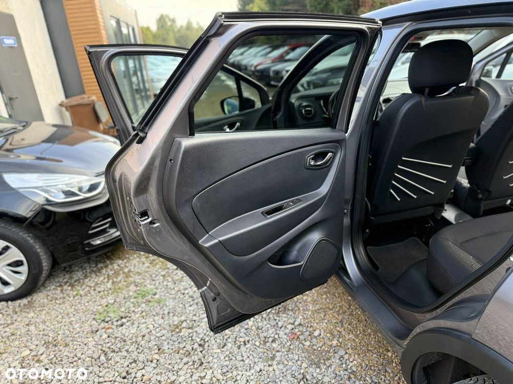 Renault Captur - 24