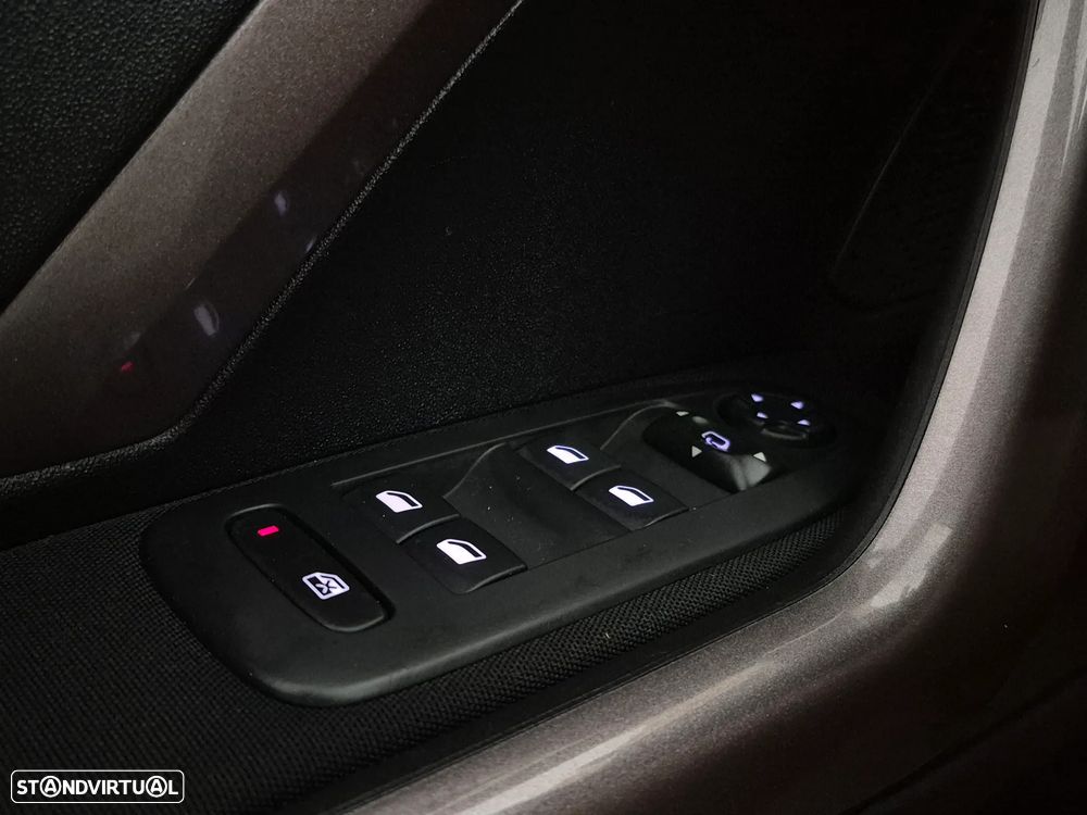 Peugeot 2008 1.4 HDi Allure - 24