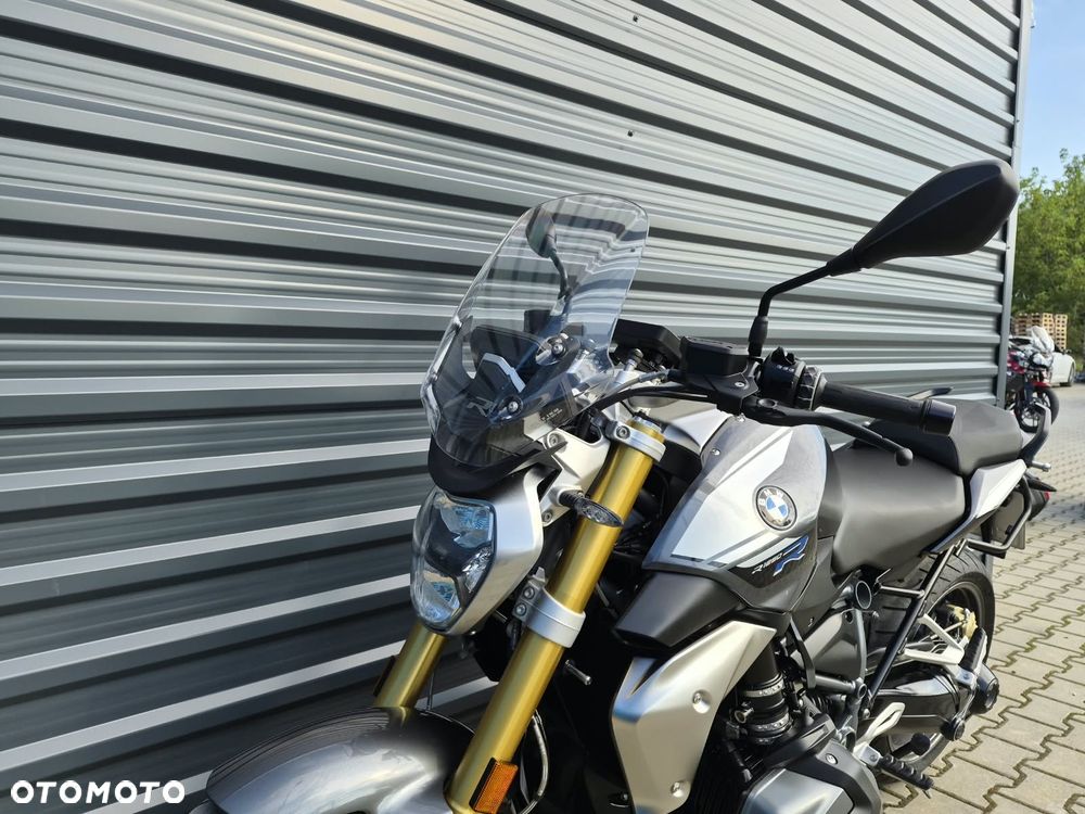 BMW R - 26