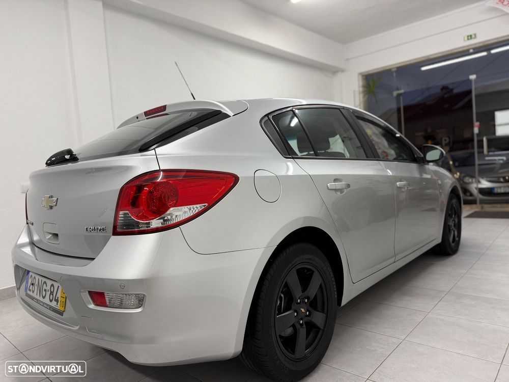 Chevrolet Cruze 1.6 LT - 7