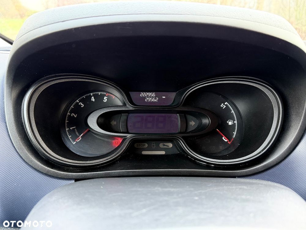 Opel VIVARO - 36