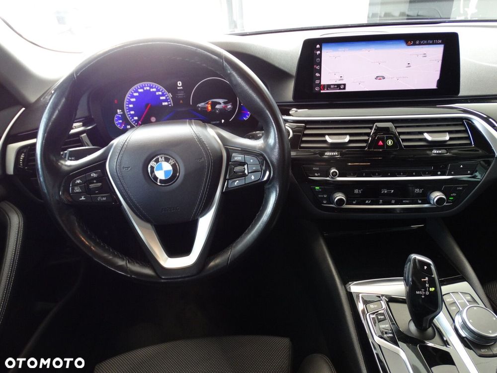 BMW Seria 5 525d Luxury Line sport - 5