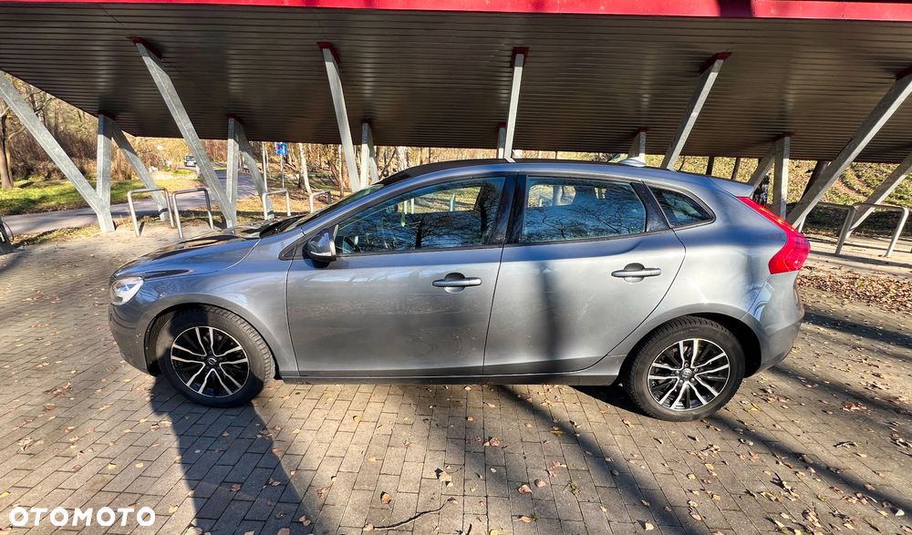 Volvo V40 D2 Inscription - 10