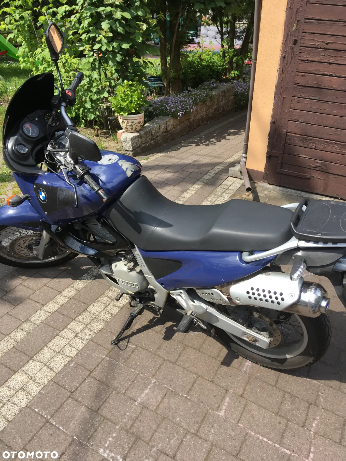 BMW F - 2