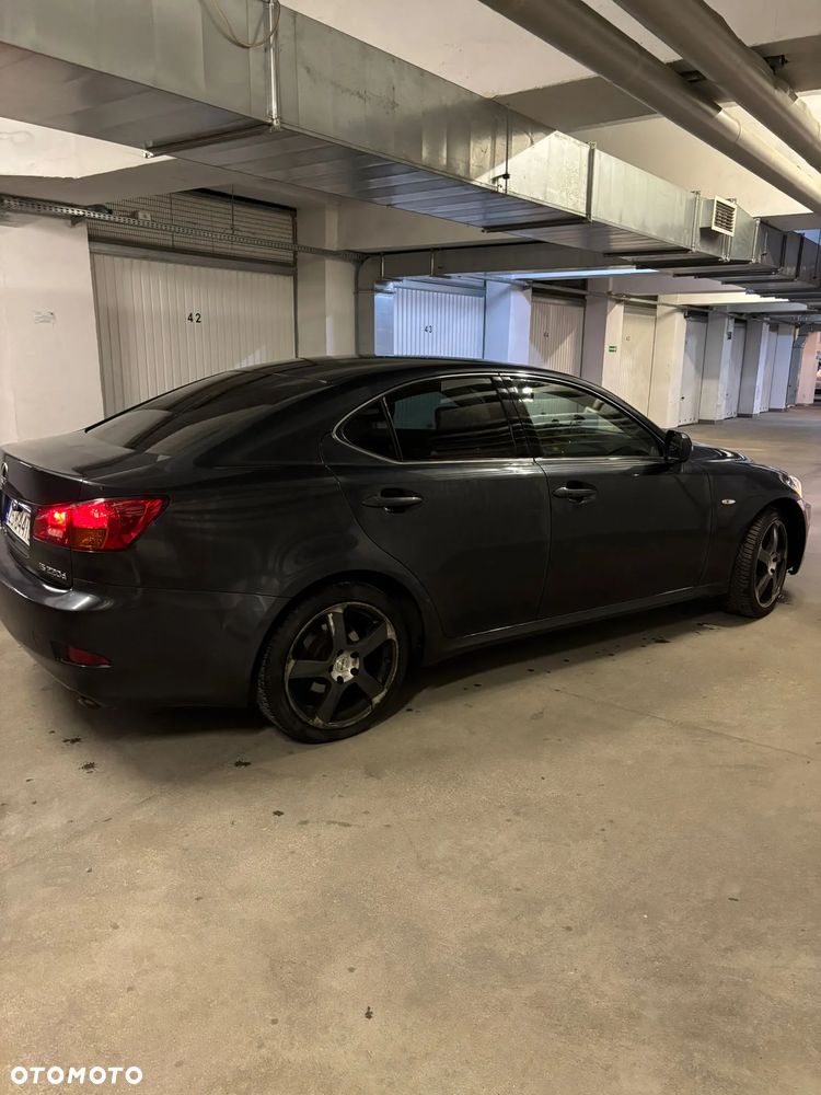 Lexus IS 220 D Prestige - 13