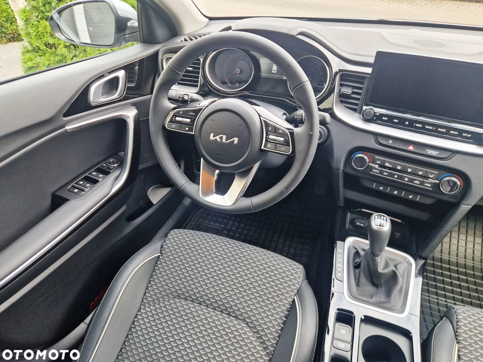 Kia Ceed 1.5 T-GDI Tribute - 22