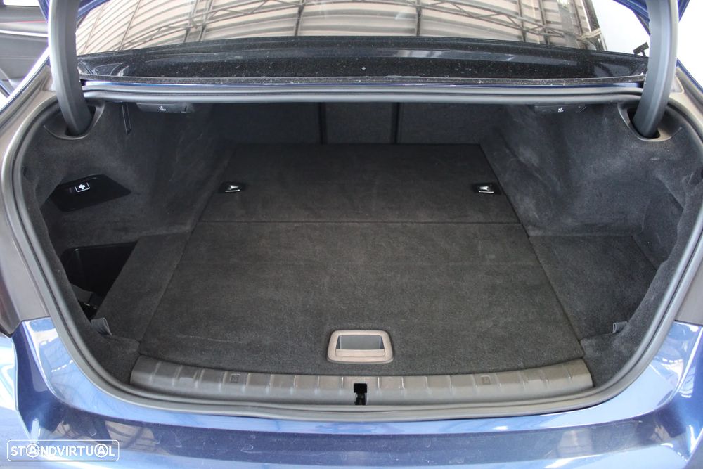 BMW 530 e Pack M - 26