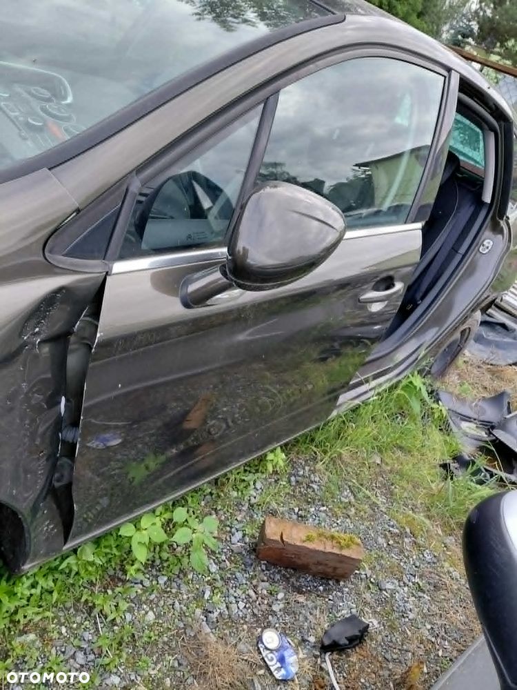 Części CITROEN C4 2012 hatchback DRZWI PRZÓD prawy lewy TYŁ prawy lewy - 1