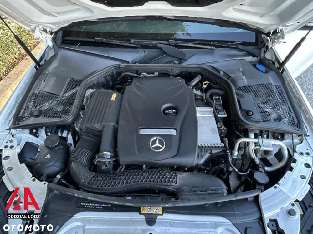Mercedes-Benz Klasa C 300 9G-TRONIC - 11