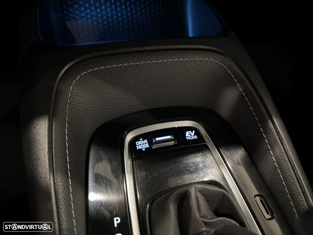 Toyota Corolla Touring Sports 1.8 Hybrid Exclusive - 41