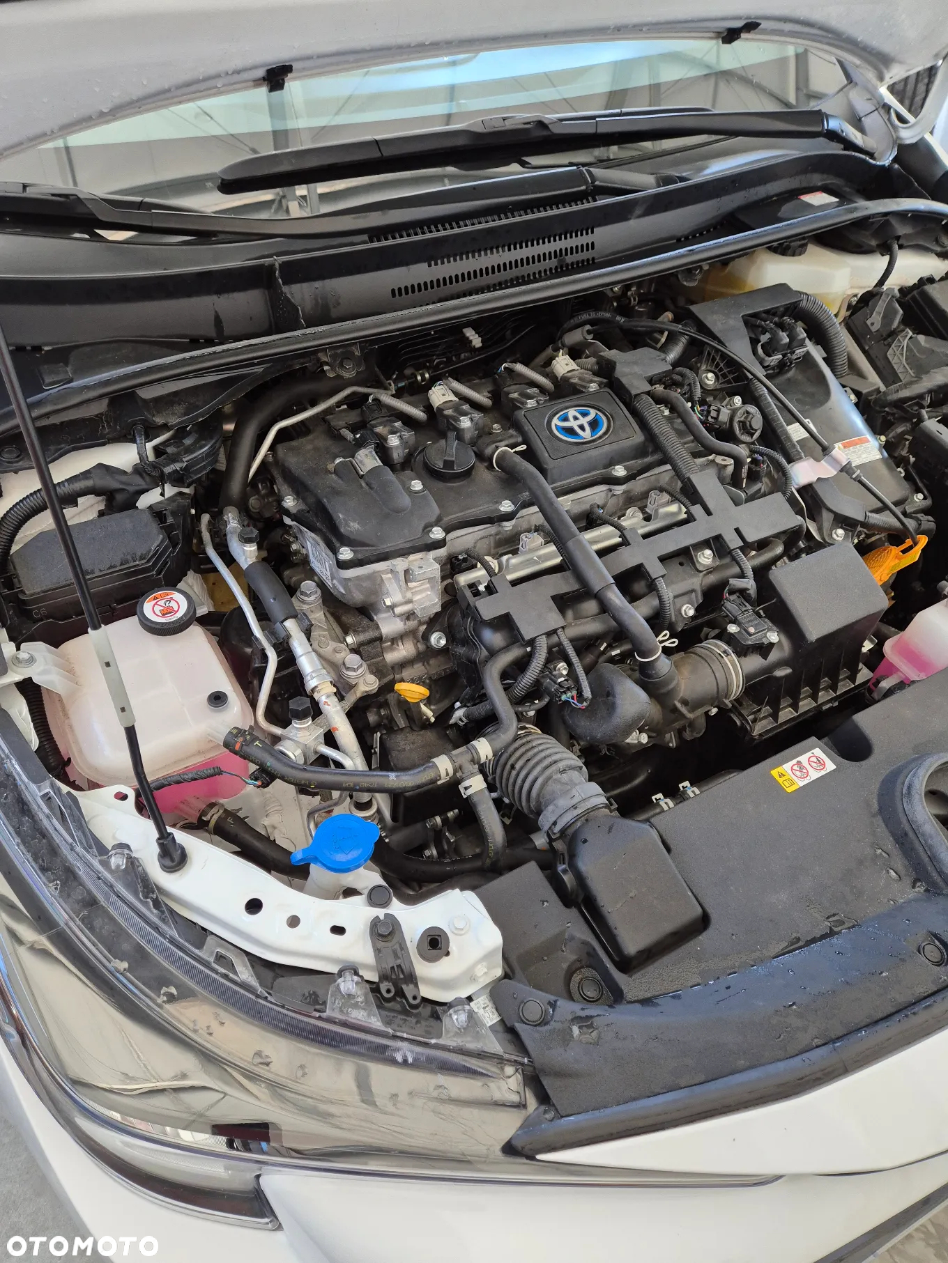 Toyota Corolla ver-1-8-hybrid-style - 19