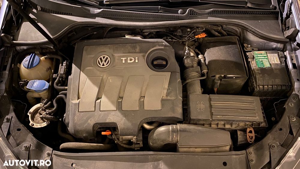 Volkswagen Golf 1.6 TDI BlueMotion Technology DPF Trendline - 18