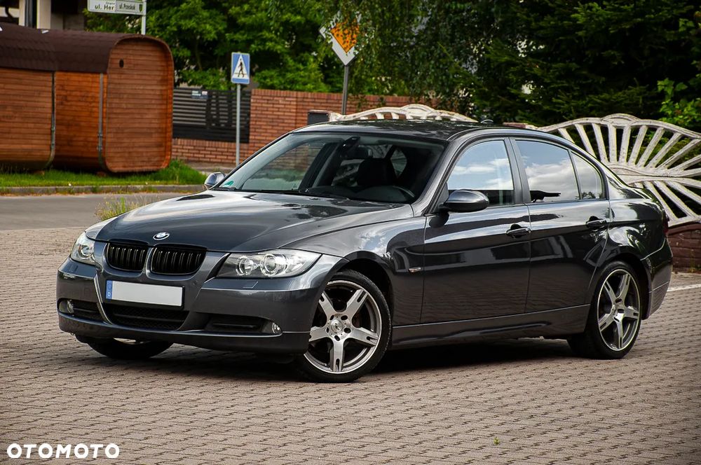 BMW Seria 3 318i Edition Sport - 16