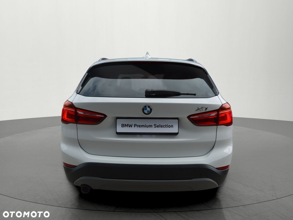 BMW X1 - 12