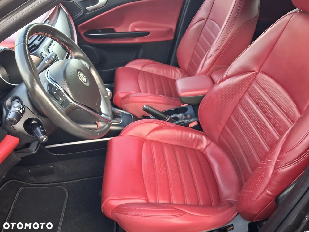 Alfa Romeo Giulietta 1.4 TB 16V Multiair Collezione - 25