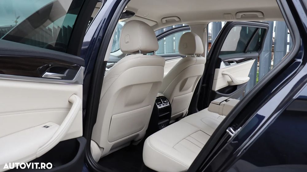 BMW Seria 5 520d Aut. Luxury Line - 13