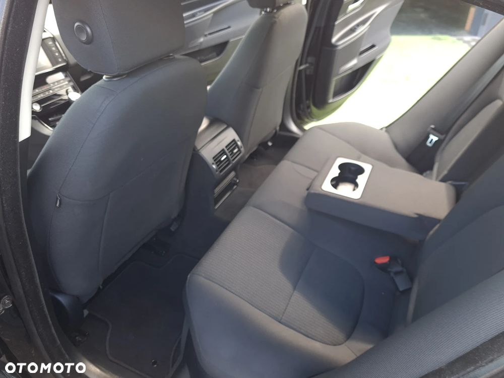 Jaguar XE 2.0 D Prestige - 34