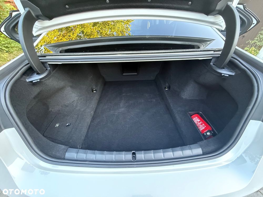 BMW Seria 7 - 23