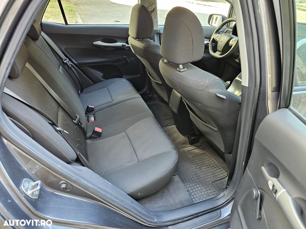 Toyota Auris - 10