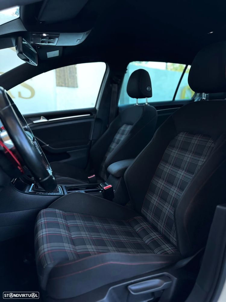 VW Golf 2.0 TSi GTi DSG Performance - 15
