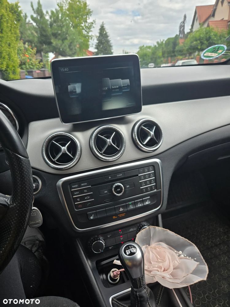 Mercedes-Benz CLA 200 - 13