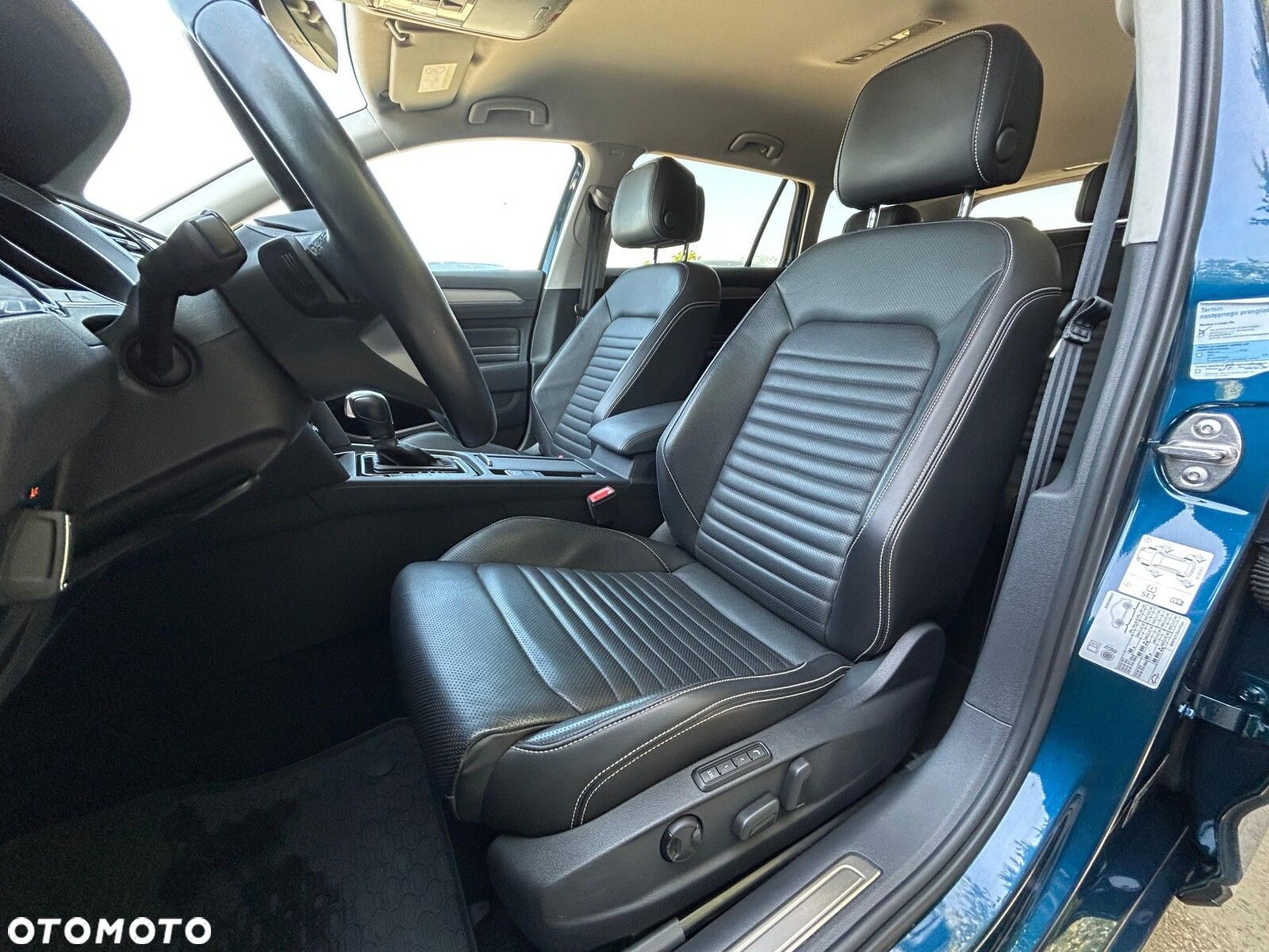 Volkswagen Passat 2.0 TDI EVO Elegance DSG - 8