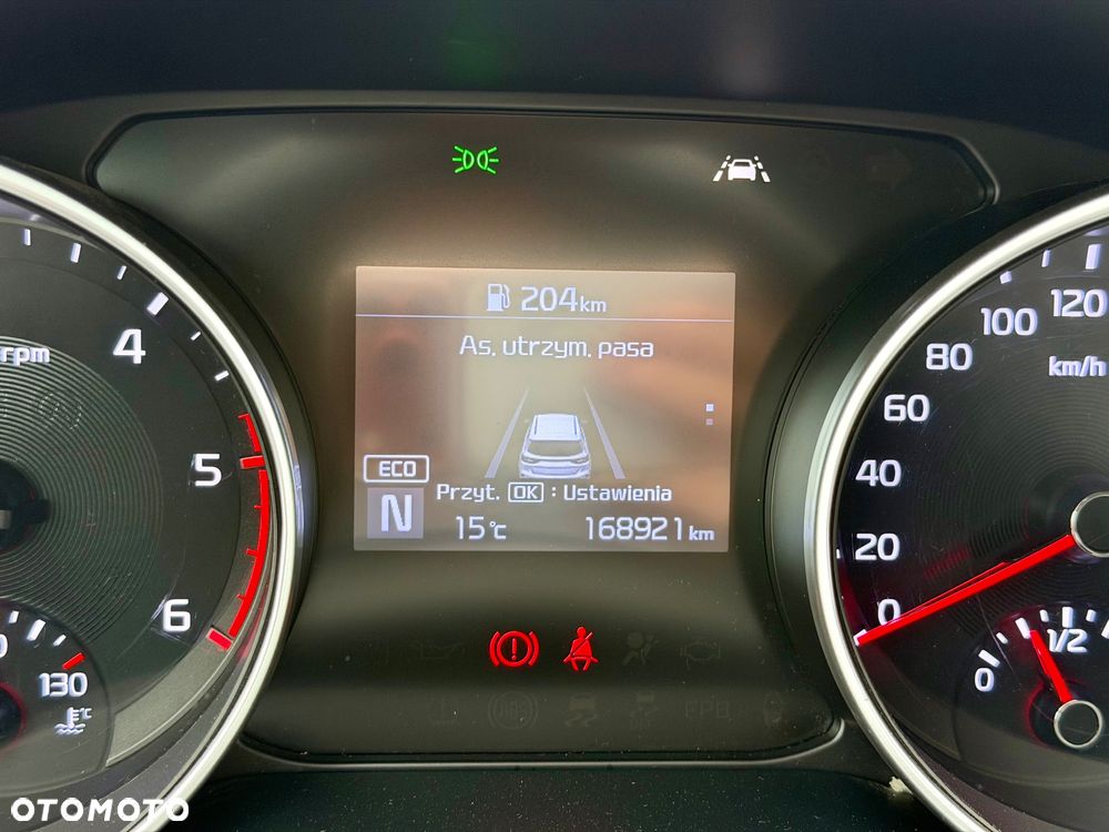 Kia Ceed 1.6 CRDi SCR M - 30