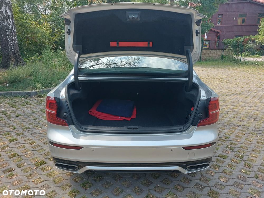 Volvo S60 T4 R-Design - 20