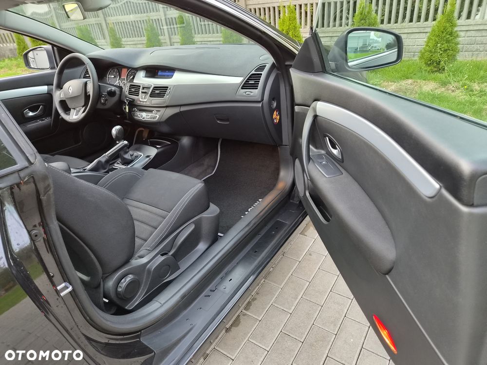 Renault Laguna 2.0 dCi Monaco GP2 - 24