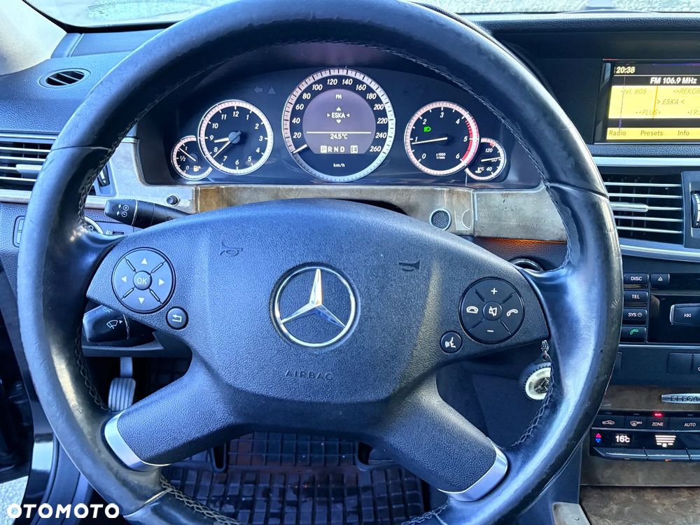 Mercedes-Benz Klasa E 250 CDI DPF BlueEFFICIENCY Automatik Elegance - 8