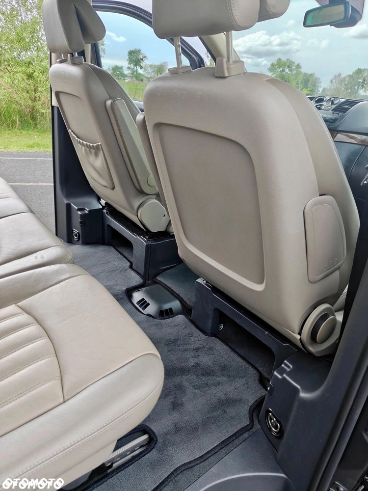 Mercedes-Benz Viano - 36