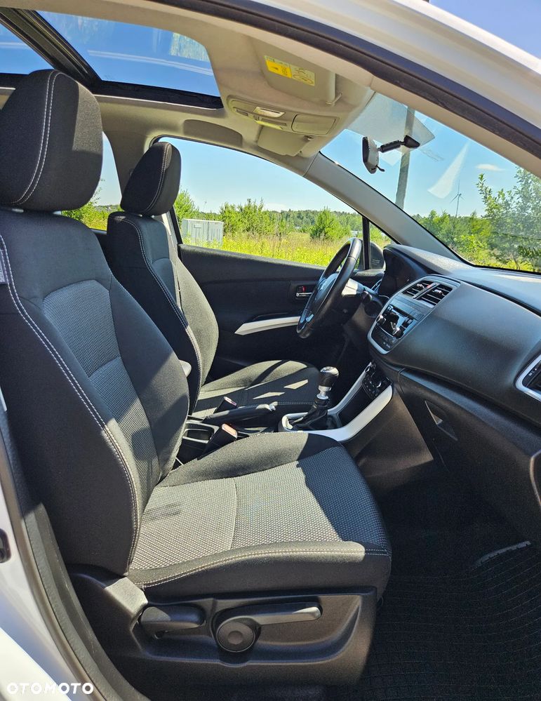 Suzuki SX4 S-Cross 1.6 DDiS Premium Plus 4WD - 8