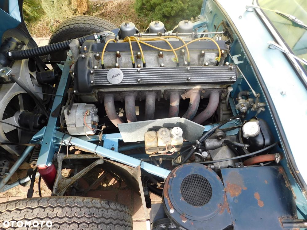 Jaguar E-Type - 17