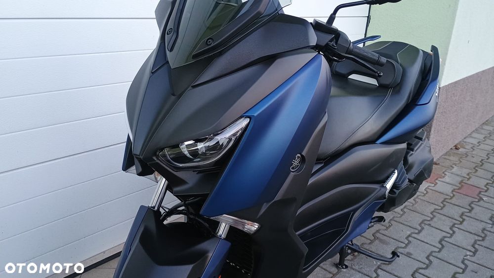 Yamaha X-max - 12